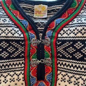 VTG Dale of Norway Setesdal Fair Isle Sweater